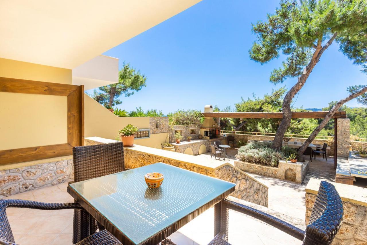 Πλειάδες Aparthotel Πόρτο Χέλι Εξωτερικό φωτογραφία